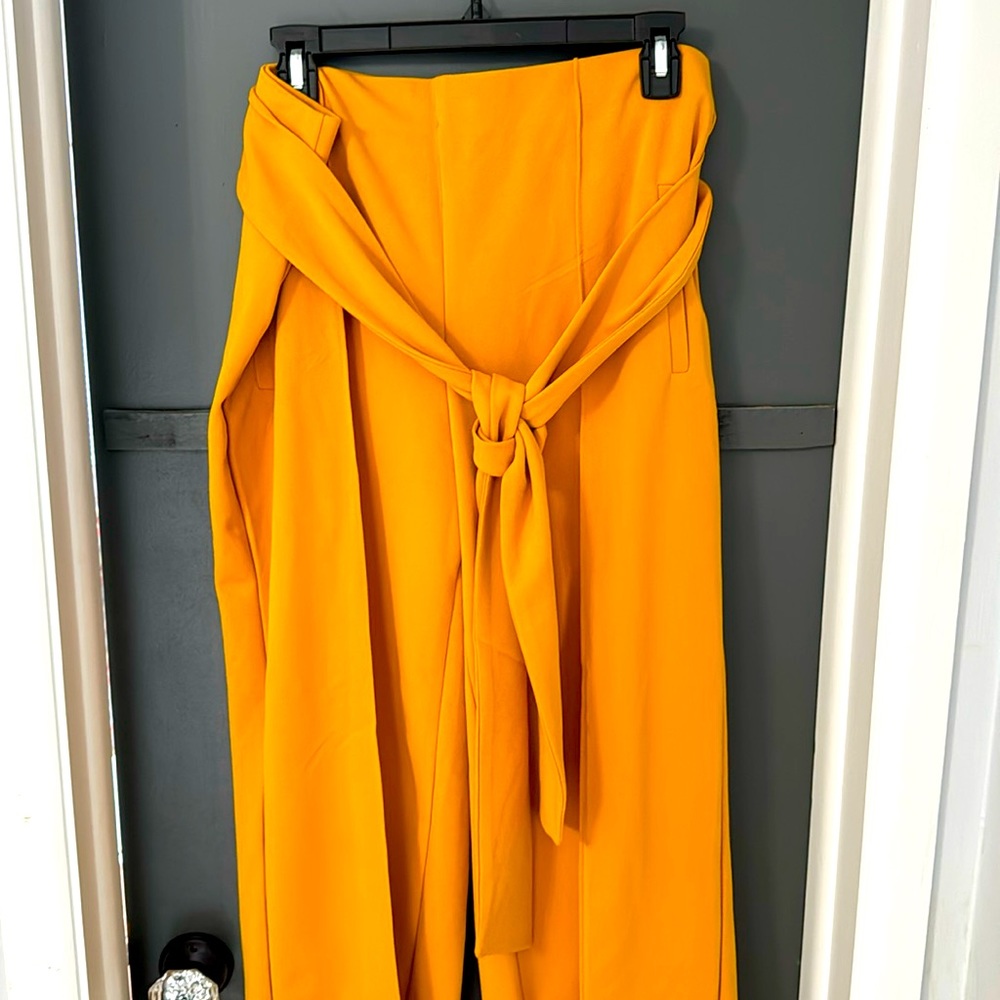 Cropped pants